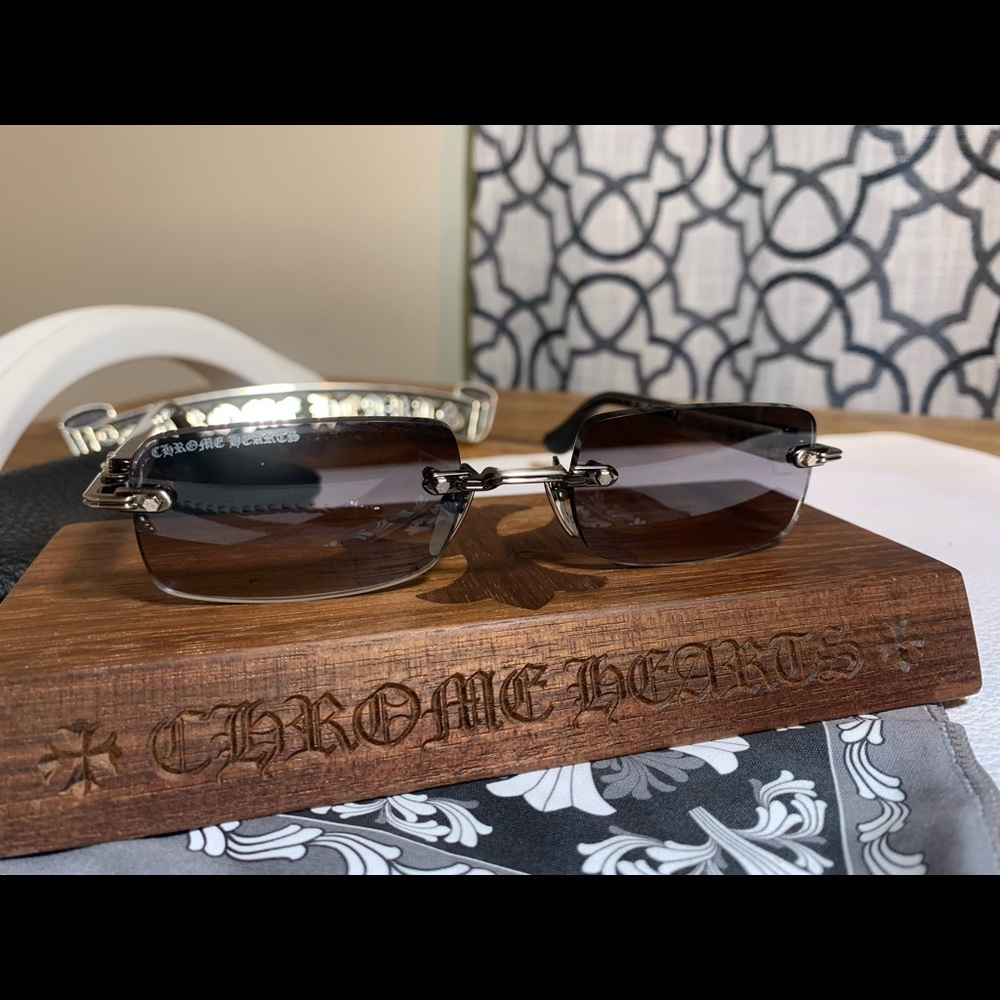 Chrome Hearts “Deep 1”  white/ walnut ebony piano-varnish -Silver decor